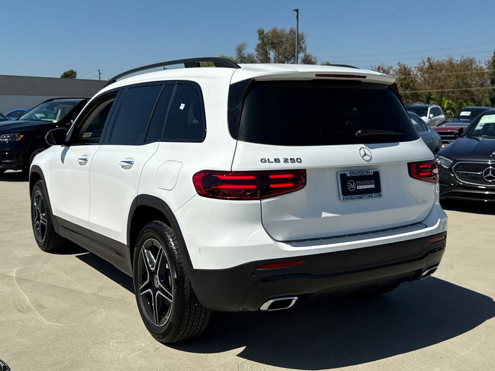 New 2026 Mercedes-Benz GLB 250 image 8