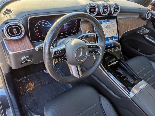 Used 2025 Mercedes-Benz GLC 300 4MATIC image 10