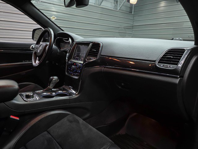 Used 2018 Jeep Grand Cherokee Trailhawk AWD/4WD image 13