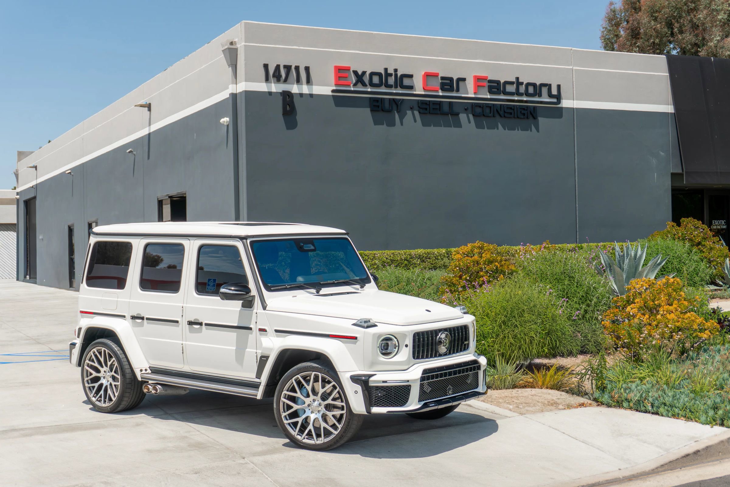 Used 2025 Mercedes-Benz G 63 AMG 4MATIC image 1