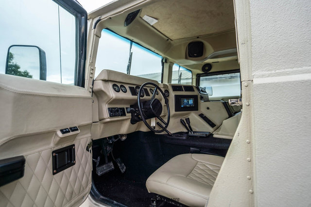 Used 2000 HUMMER H1 4-Door Wagon AWD/4WD image 38