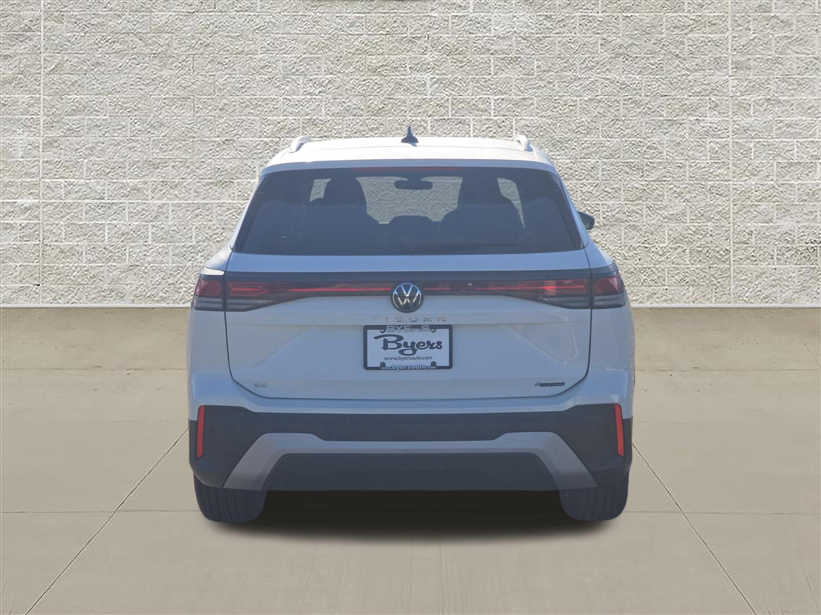 New 2026 Volkswagen Tiguan SE AWD/4WD image 6