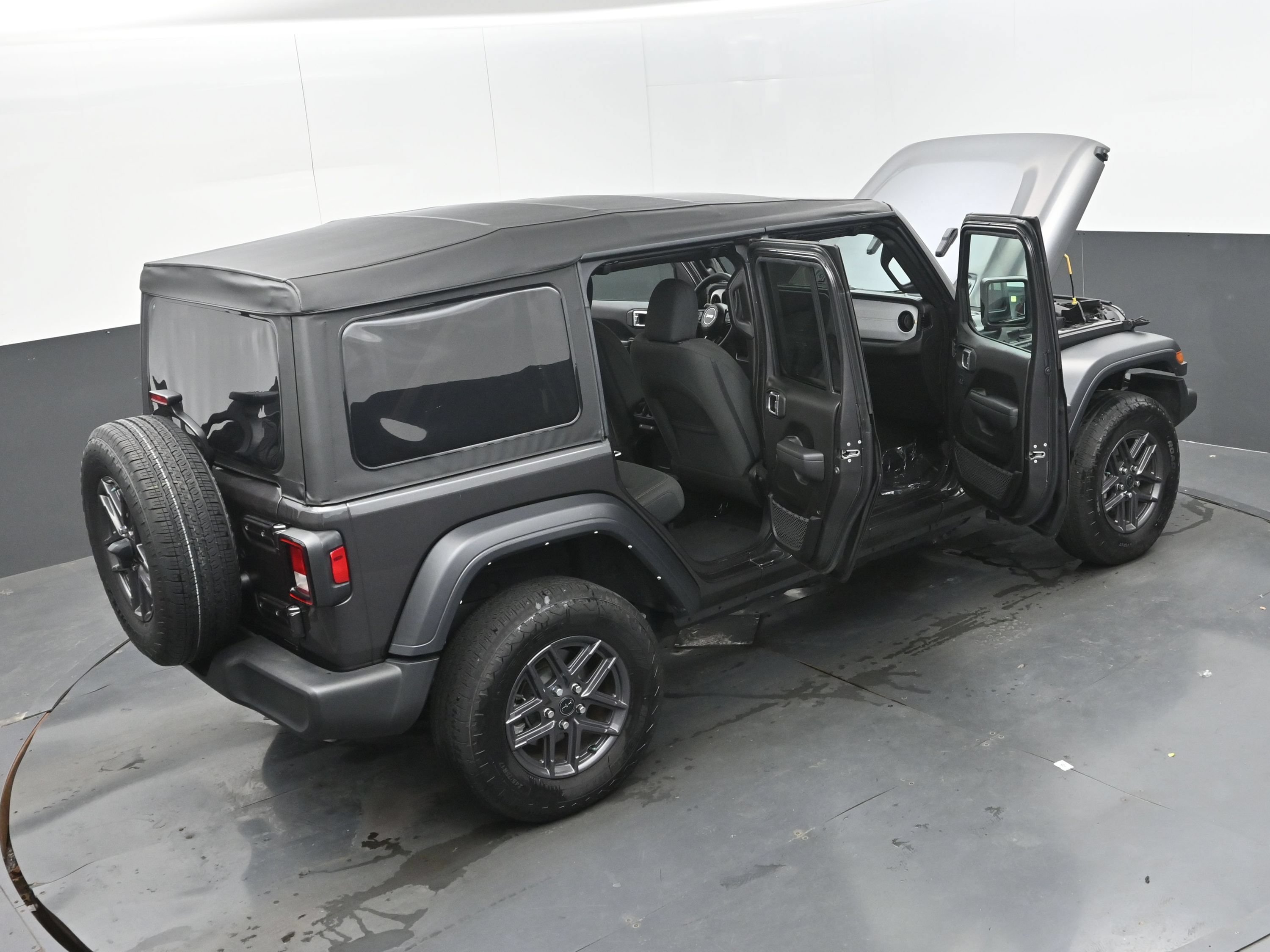 Used 2025 Jeep Wrangler Unlimited Sport AWD/4WD image 36