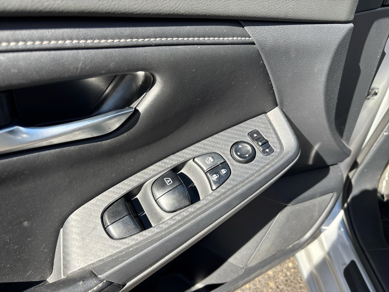 Used 2021 Nissan Sentra SV image 9