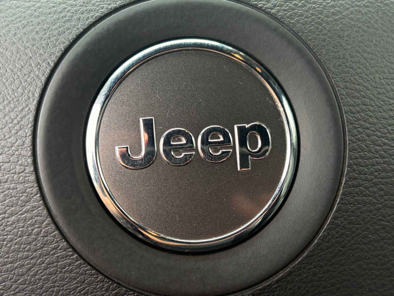 Used 2021 Jeep Grand Cherokee Limited w/ Quick Order Package 28K 80th AWD/4WD image 34