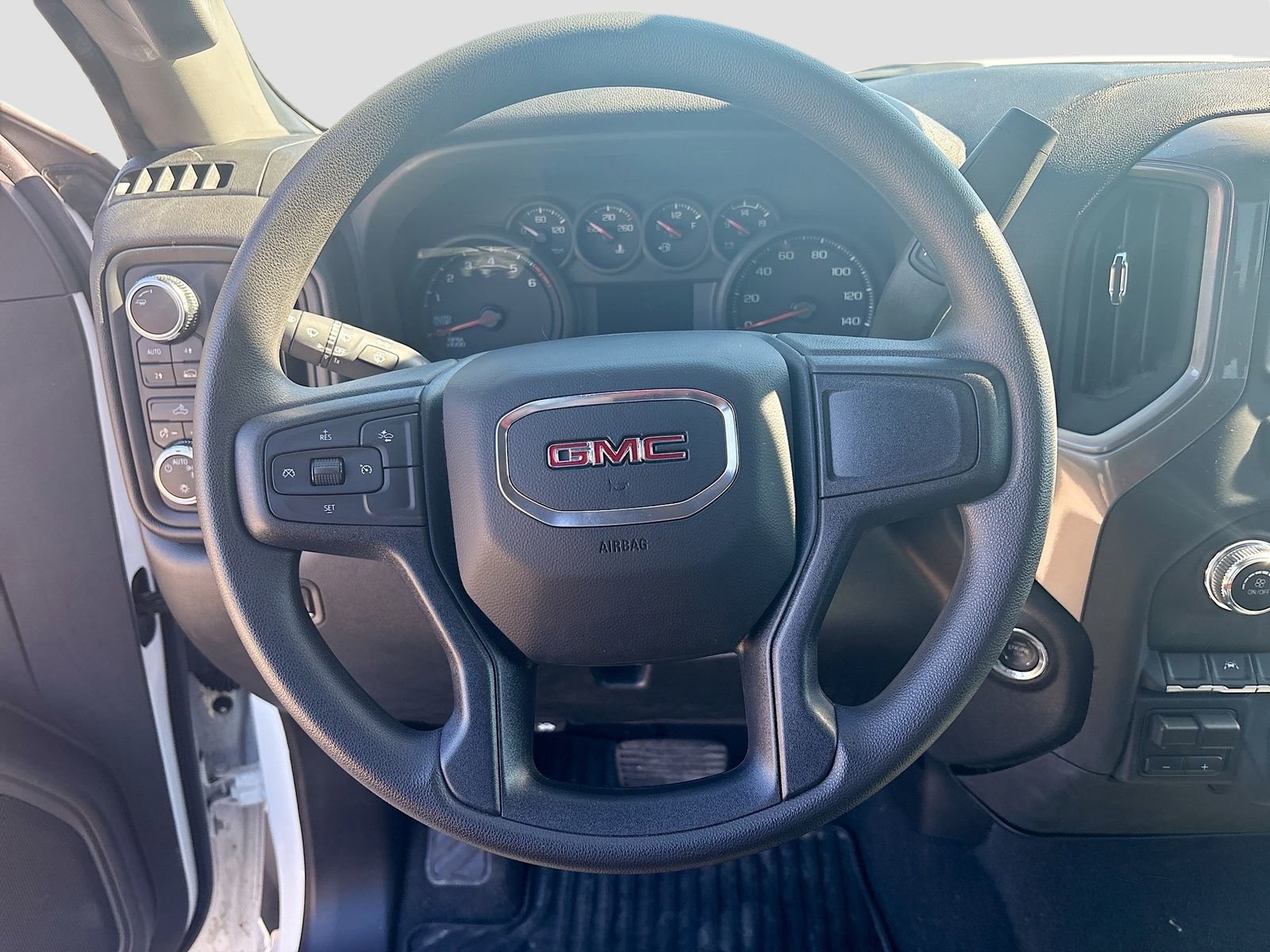 Used 2025 GMC Sierra 1500 Pro w/ Graphite Edition image 11