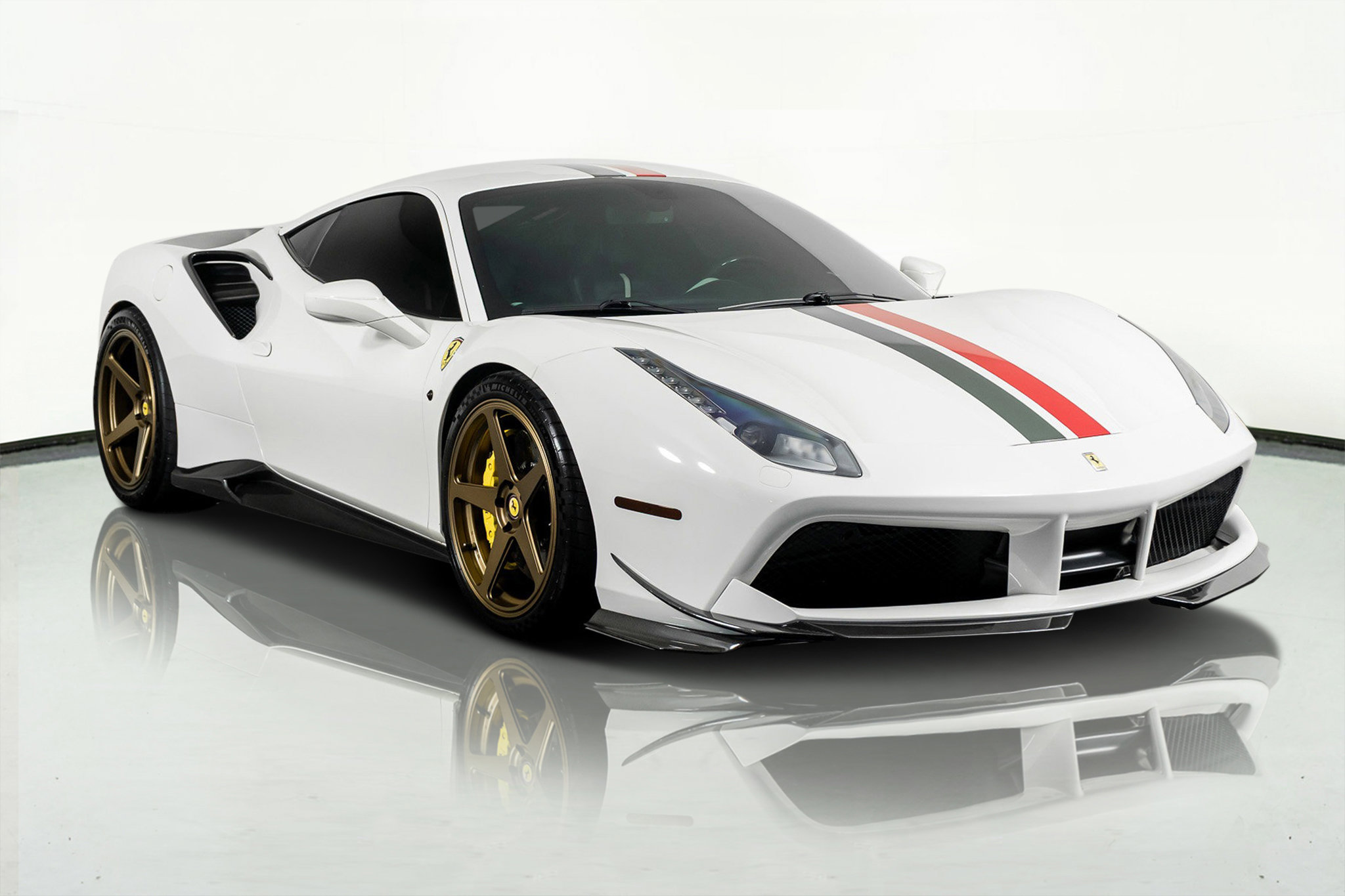 Used 2016 Ferrari 488 GTB Coupe Modified image 4