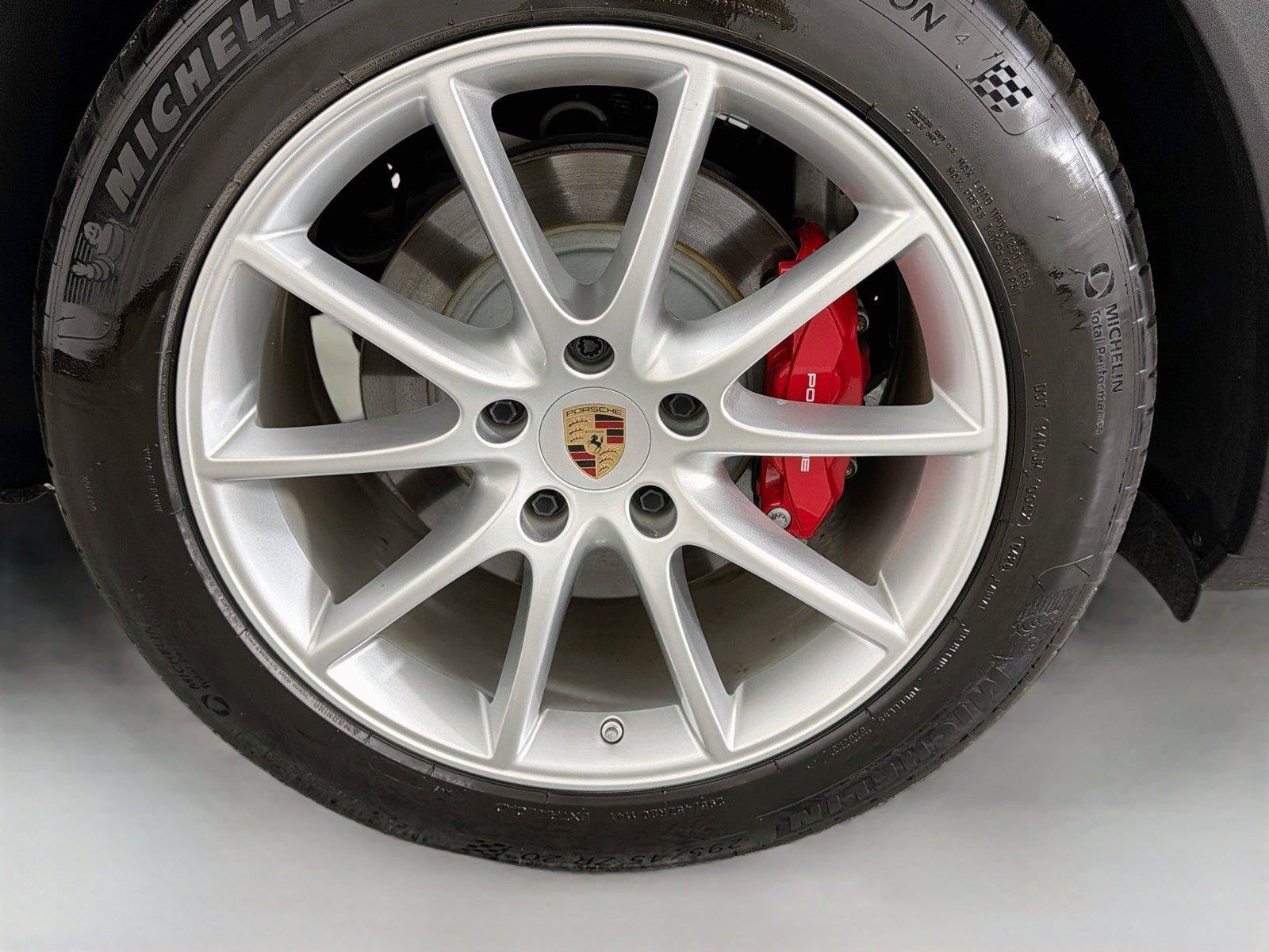 Certified 2026 Porsche Cayenne S AWD/4WD image 13