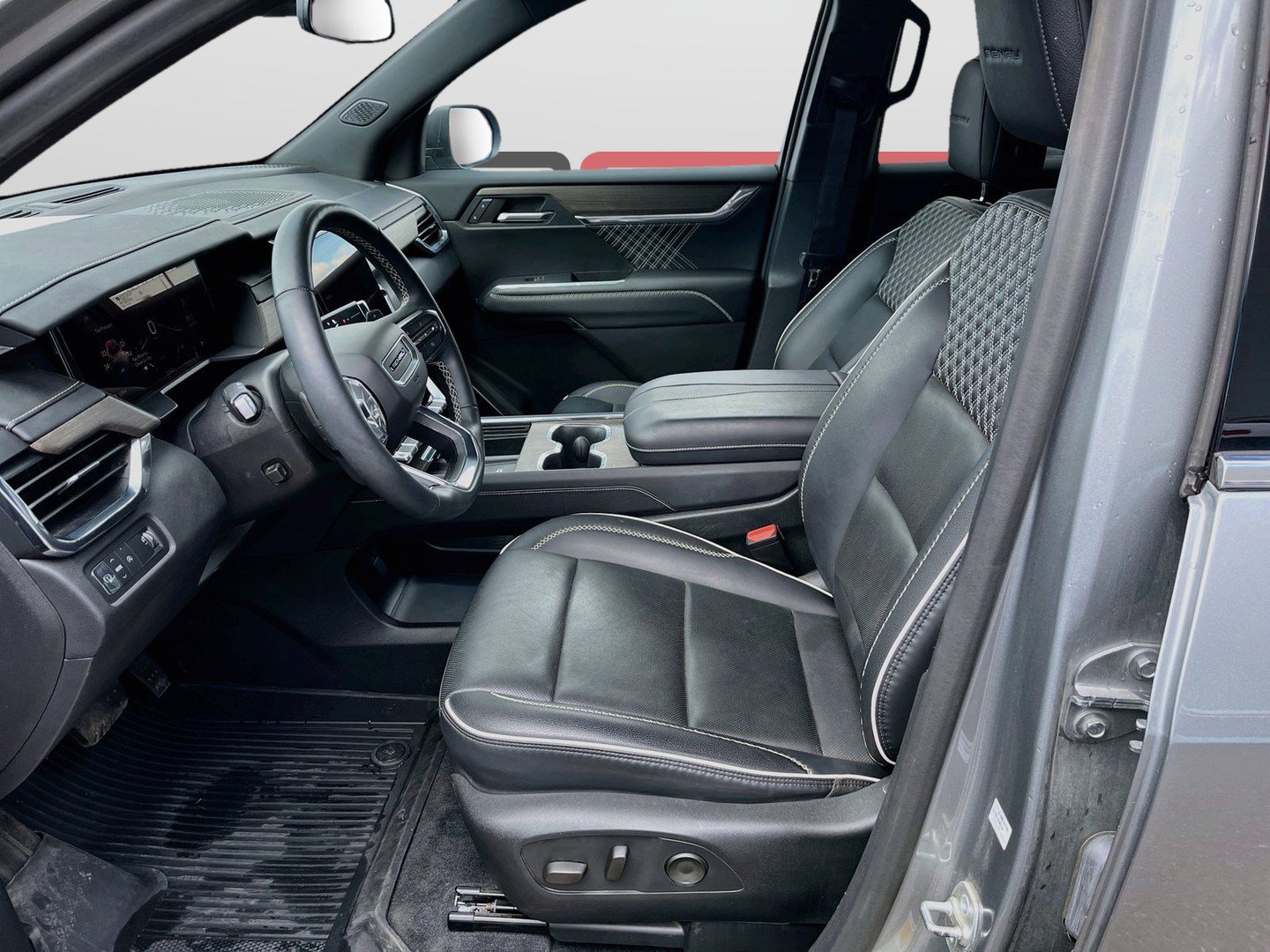 Used 2024 GMC Acadia Denali FWD image 22