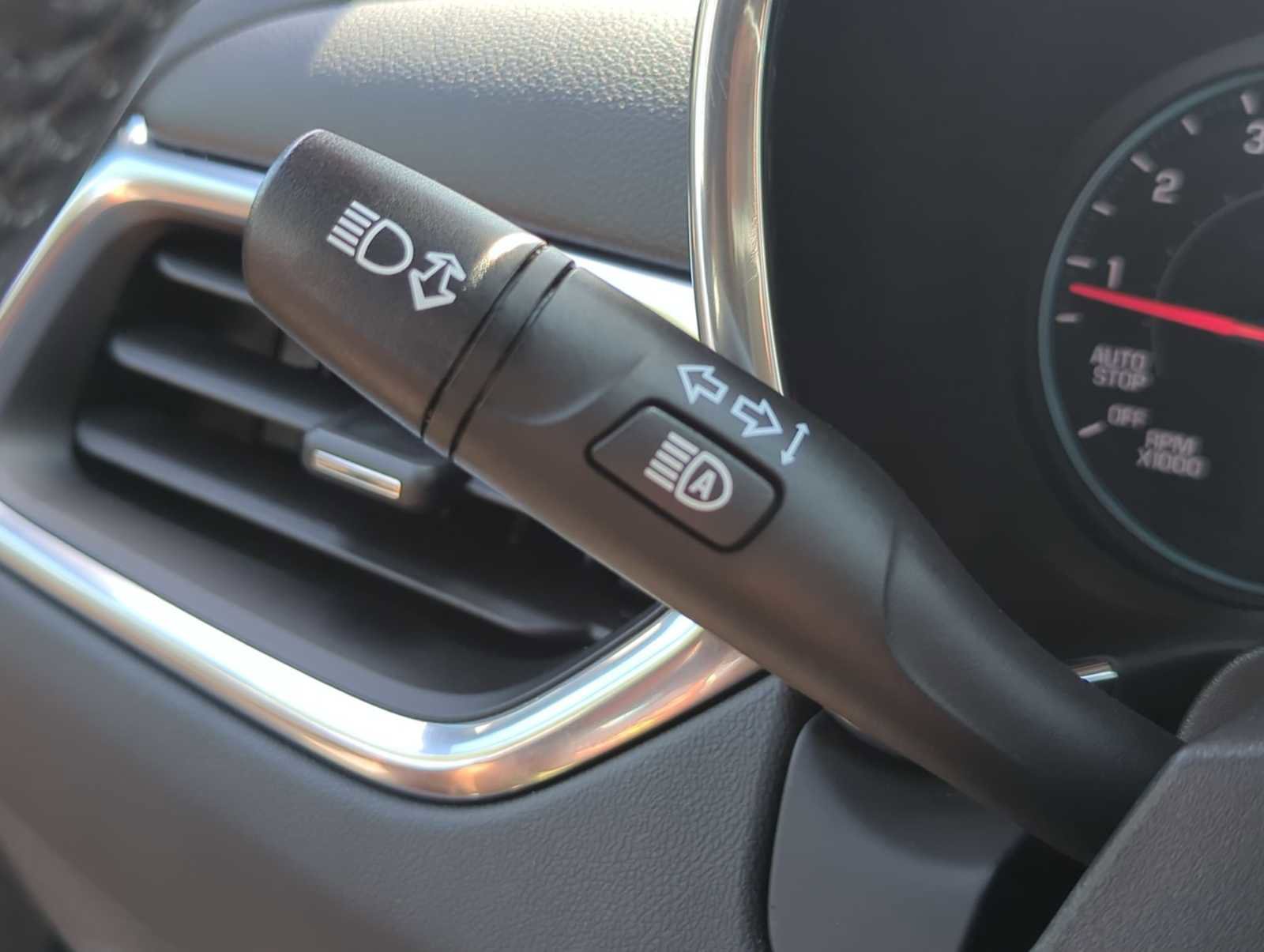 Used 2022 Chevrolet Equinox LT image 27