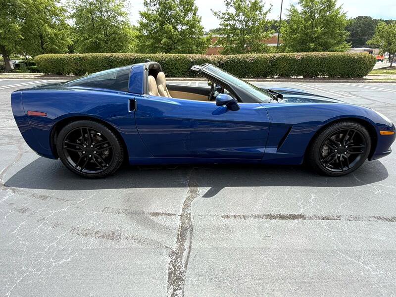 Used 2005 Chevrolet Corvette 2dr Cpe w/ Preferred Equipment Group image 5