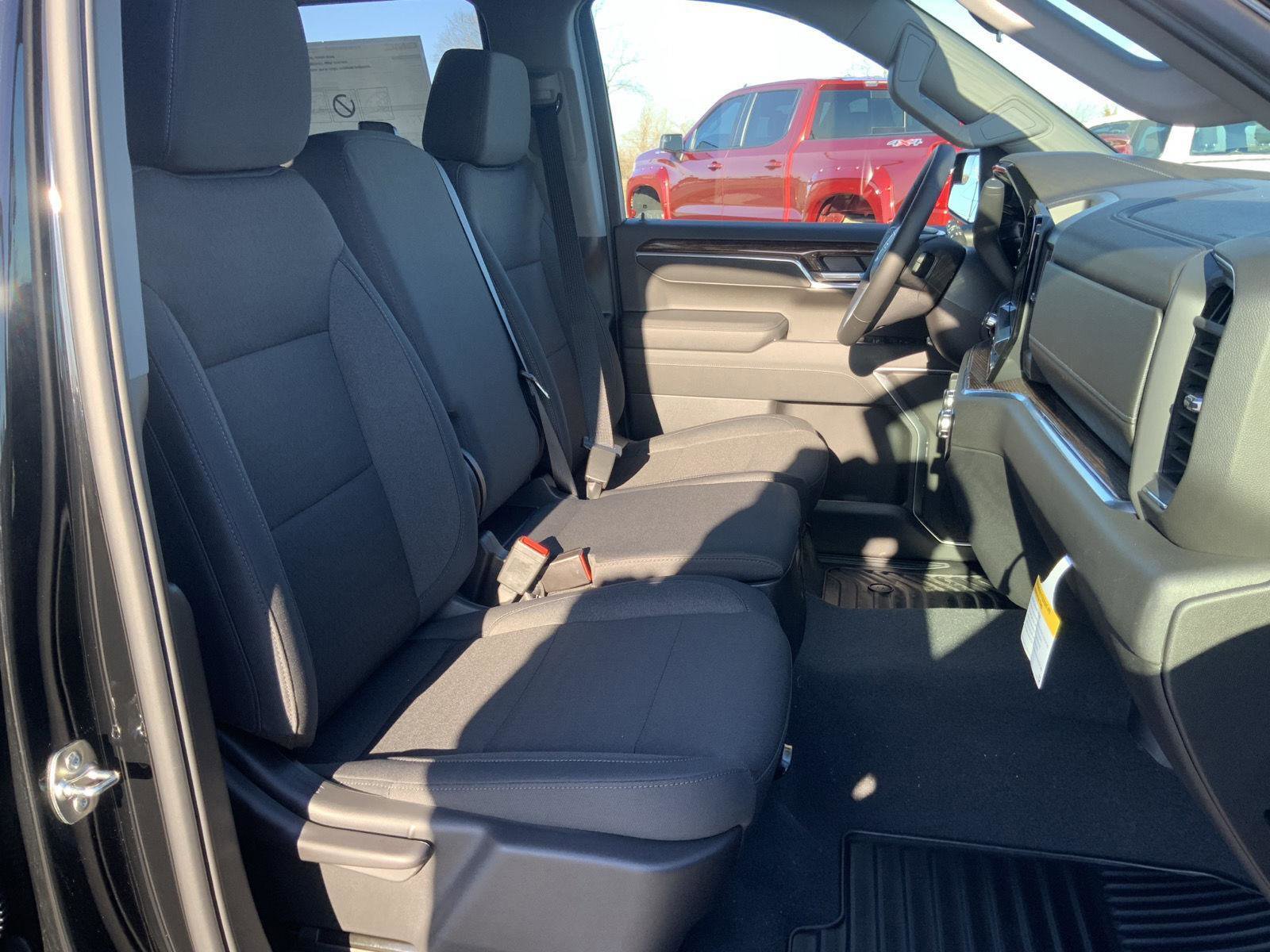 New 2026 GMC Sierra 1500 SLE w/ X31 Off-Road Package image 60