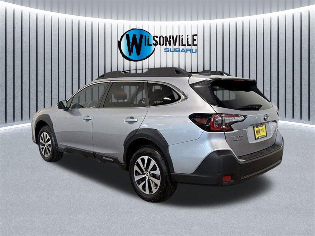 Certified 2025 Subaru Outback Premium image 9
