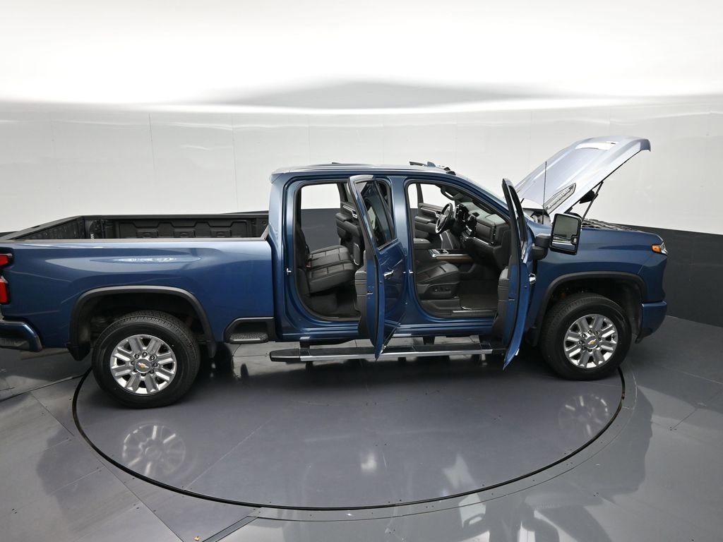 Used 2025 Chevrolet Silverado 2500 High Country w/ Technology Package AWD/4WD image 43
