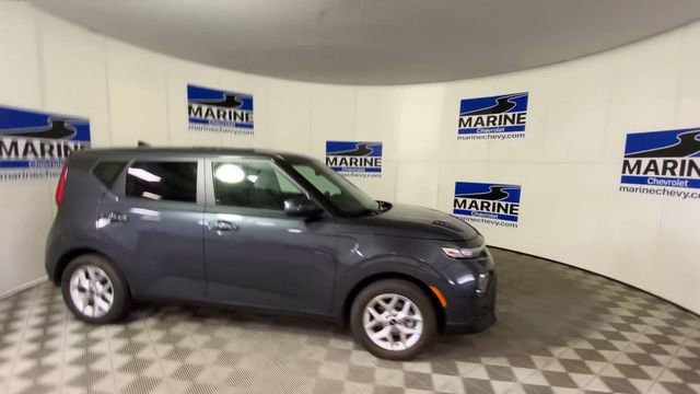 Used 2022 Kia Soul LX w/ Technology Package FWD image 3
