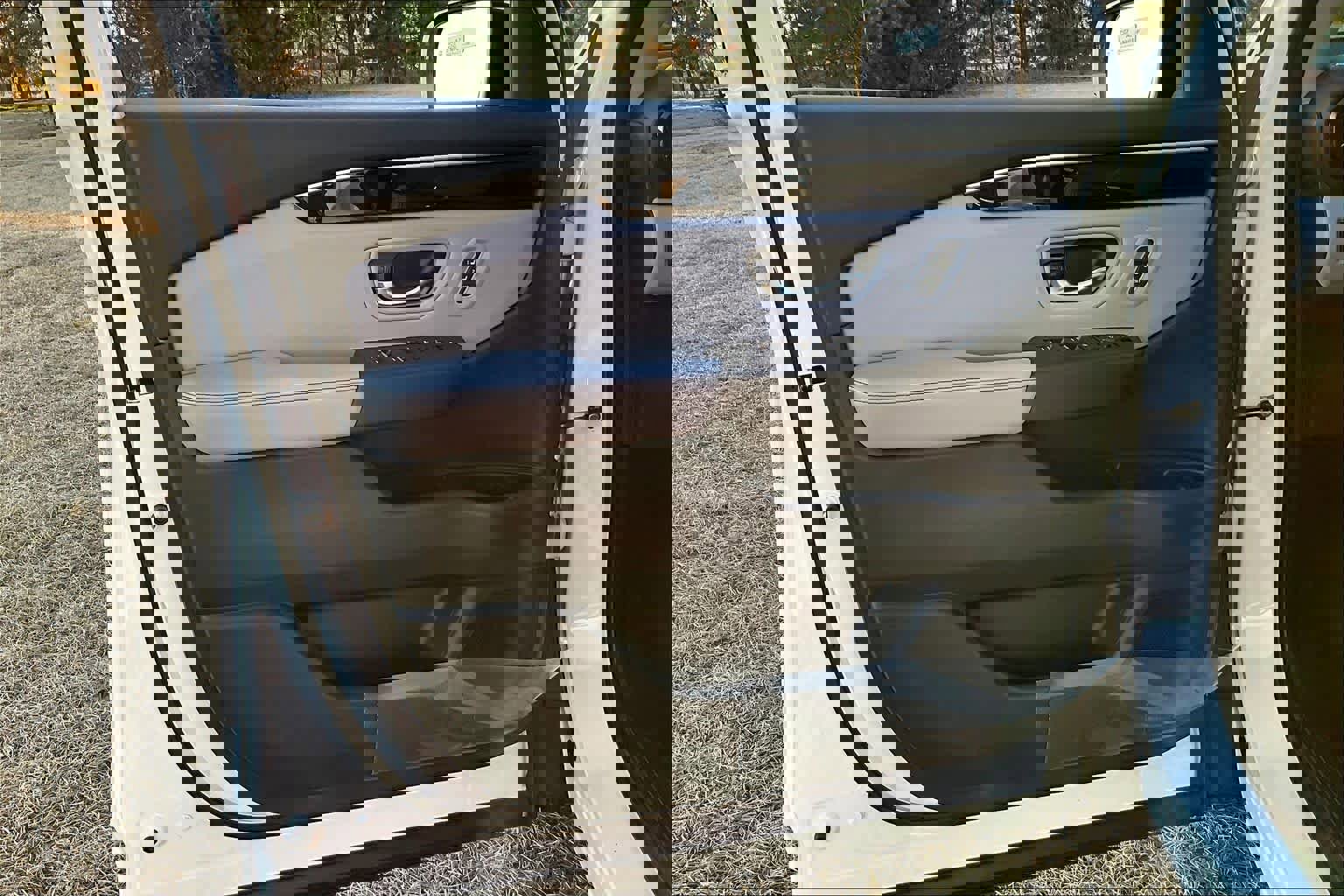 New 2025 Honda Pilot Touring image 13