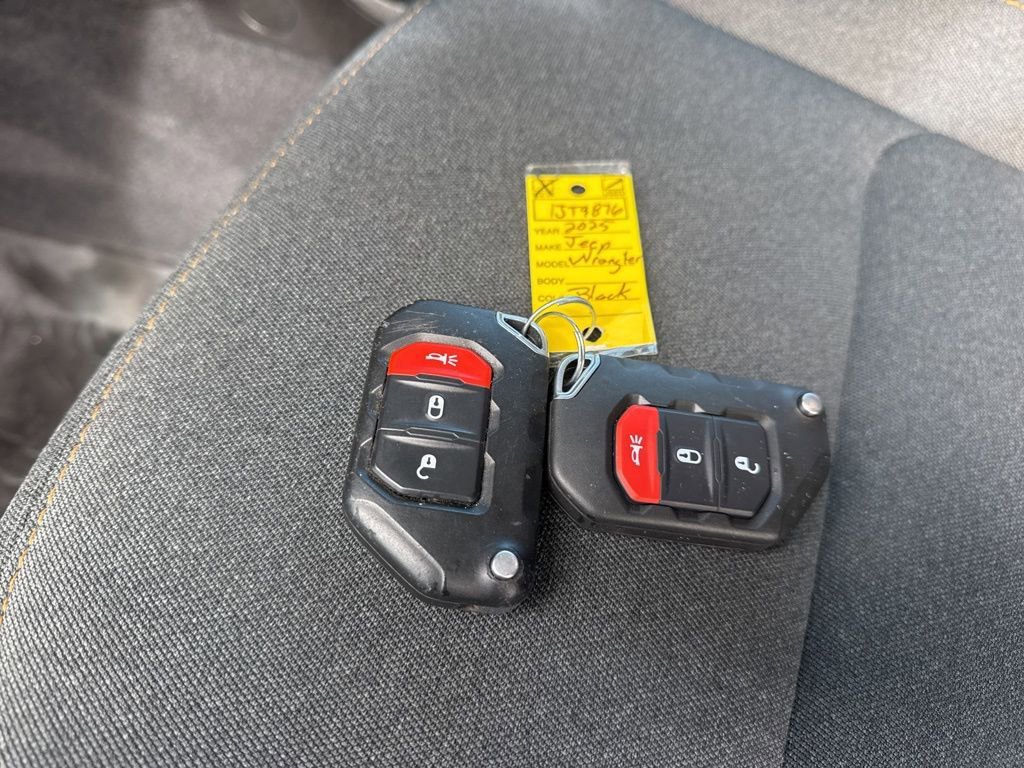 Used 2025 Jeep Wrangler Willys 4xe image 34