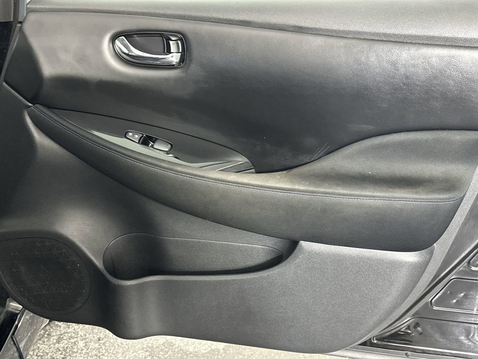 Used 2019 Nissan Leaf SV w/ SV Technology Package image 35