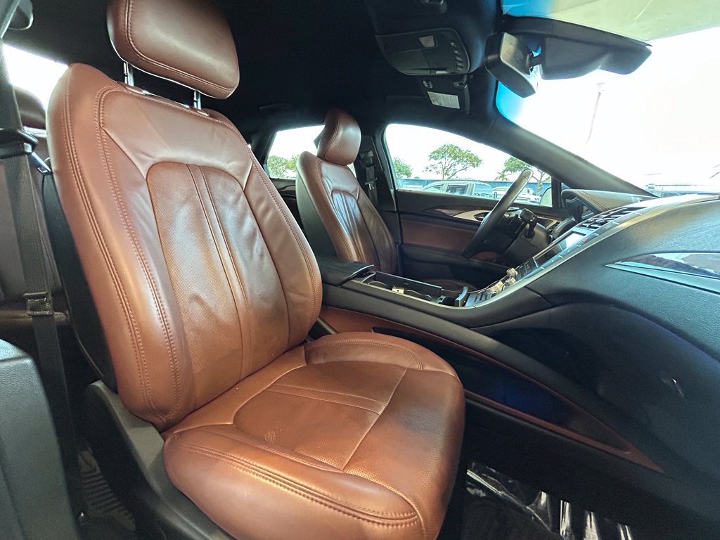 Used 2018 Lincoln MKZ Reserve w/ Technology Package FWD image 28