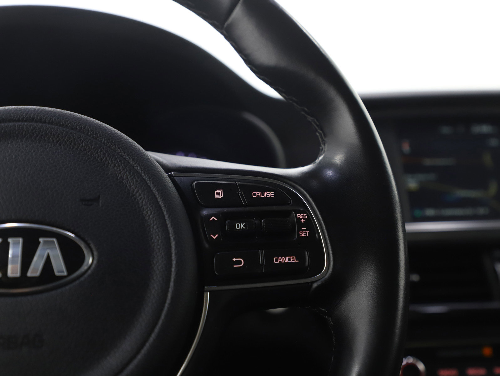 Used 2017 Kia Optima EX w/ Premium Package image 26