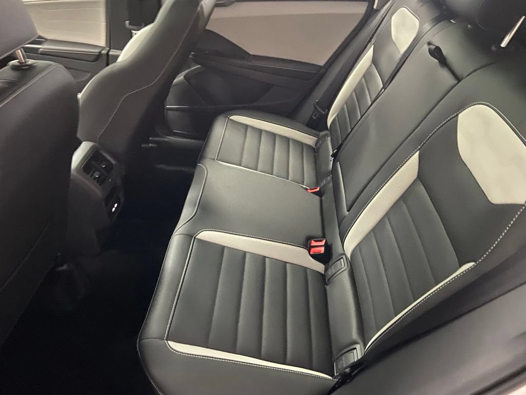New 2026 Volkswagen Taos SEL AWD/4WD image 5
