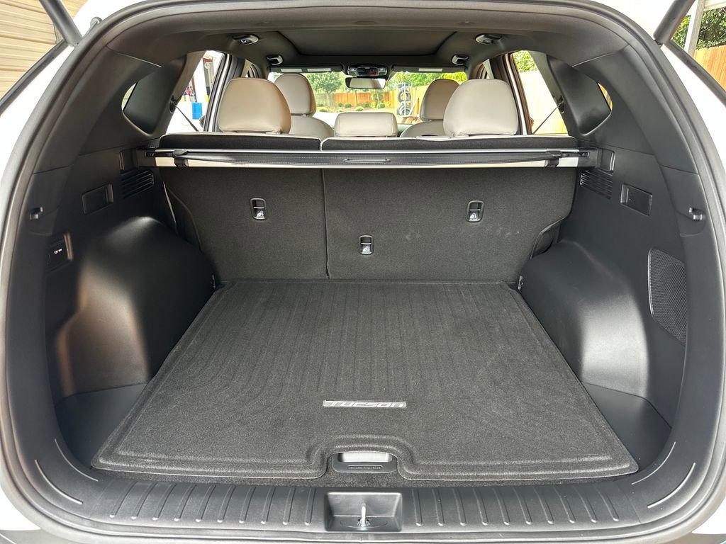 Used 2025 Hyundai Tucson Limited image 38