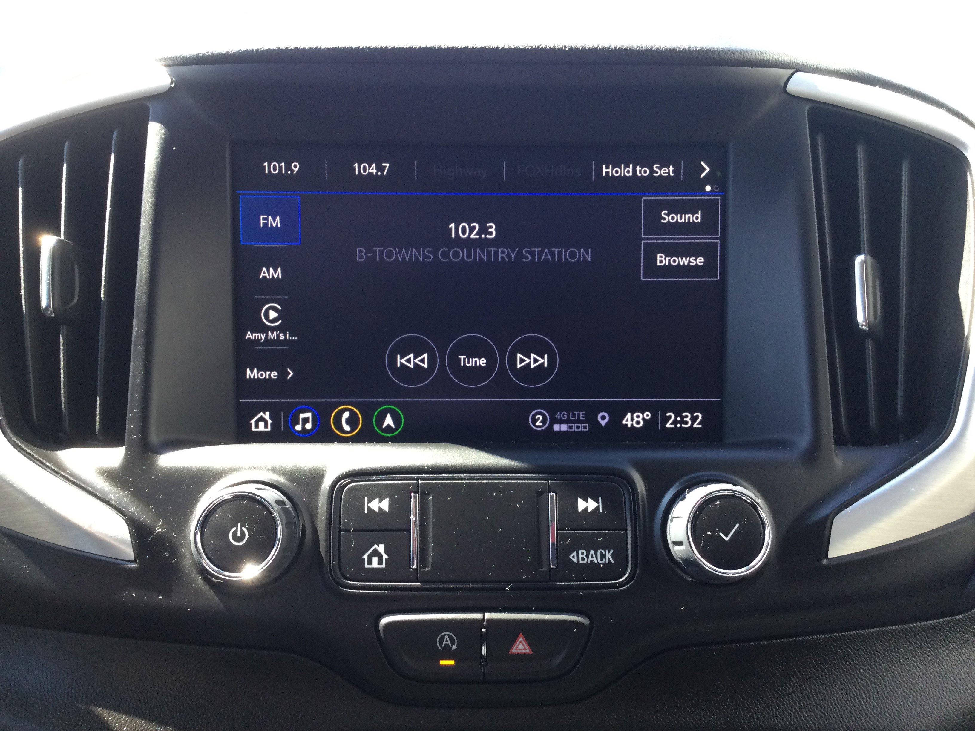 Used 2024 GMC Terrain SLE w/ Driver Convenience Package AWD/4WD image 11