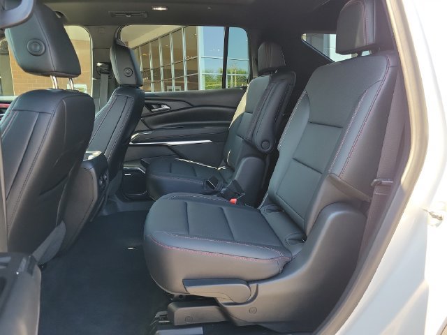 Used 2025 Chevrolet Traverse Z71 w/ Enhanced Driving Package AWD/4WD image 10