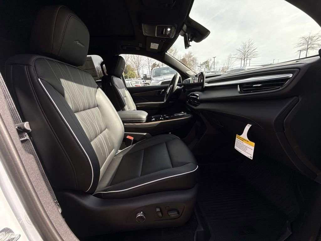 New 2026 Buick Enclave Avenir w/ Super Cruise Package image 28