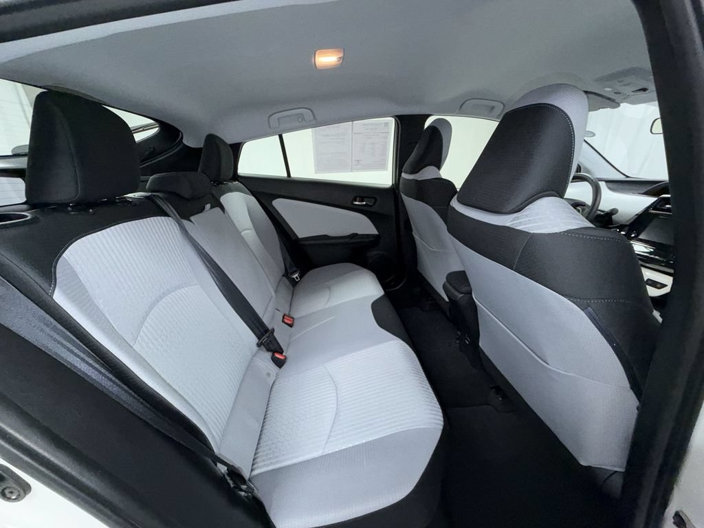 Used 2017 Toyota Prius Four FWD image 17