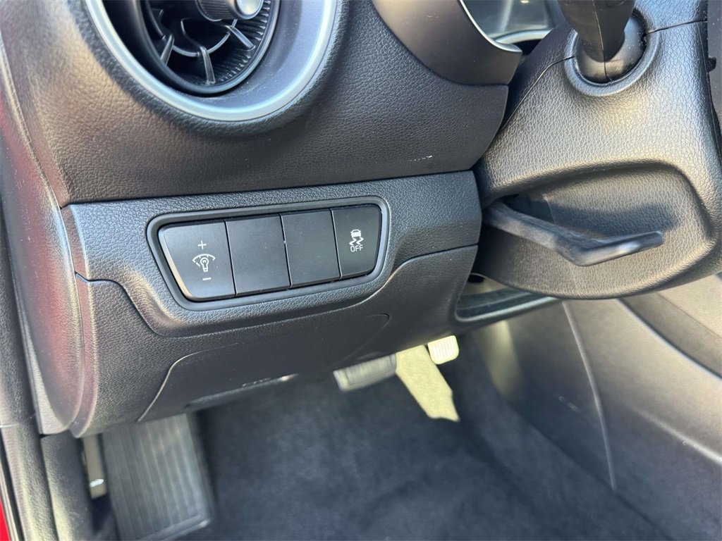 Used 2024 Kia Forte LXS image 9