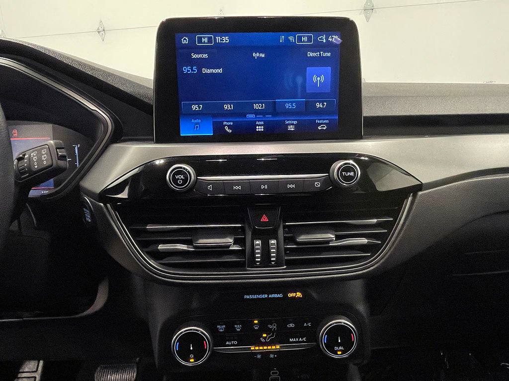 Used 2025 Ford Escape Active AWD/4WD image 29