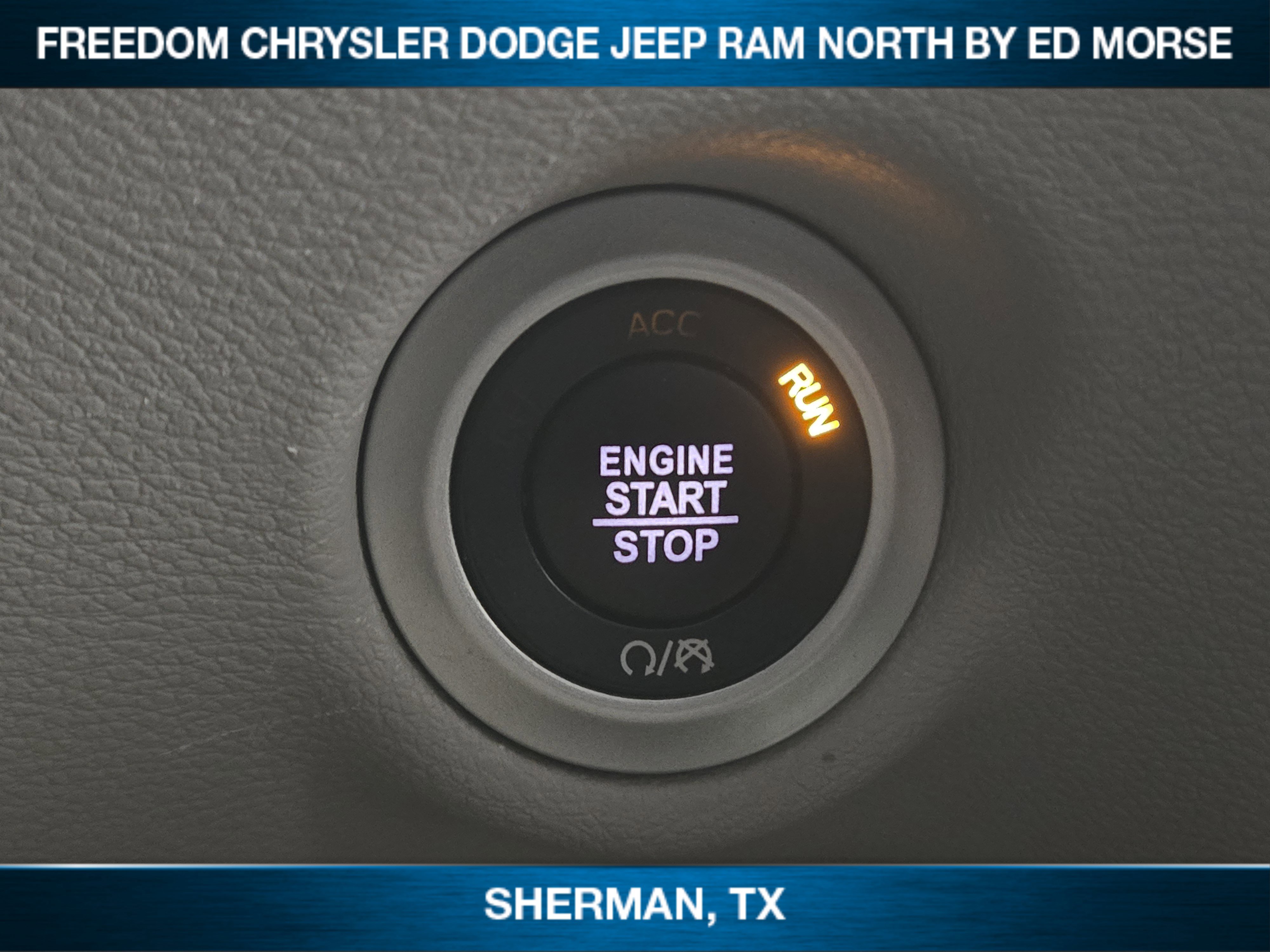 Used 2023 Chrysler Voyager LX image 15