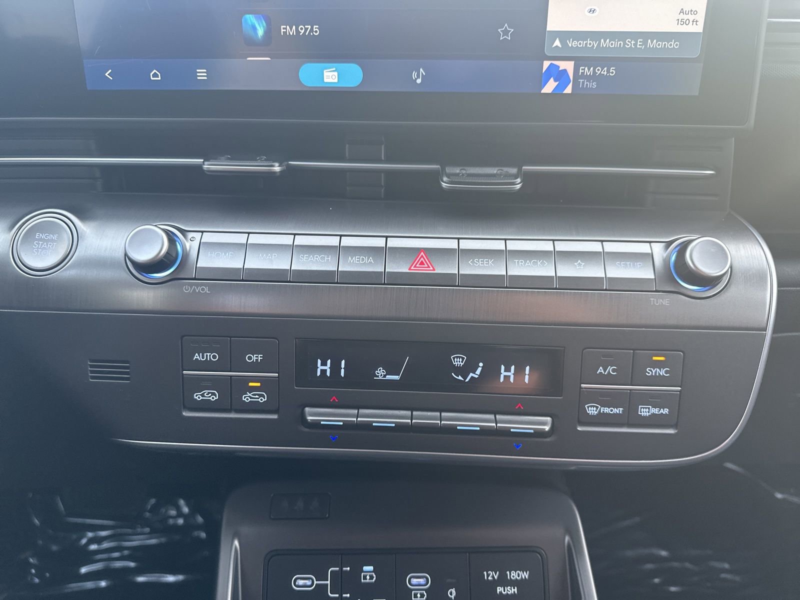 Used 2025 Hyundai Kona SEL image 27