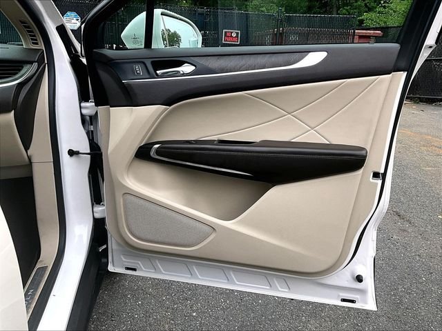 Used 2019 Lincoln MKC Reserve AWD/4WD image 20
