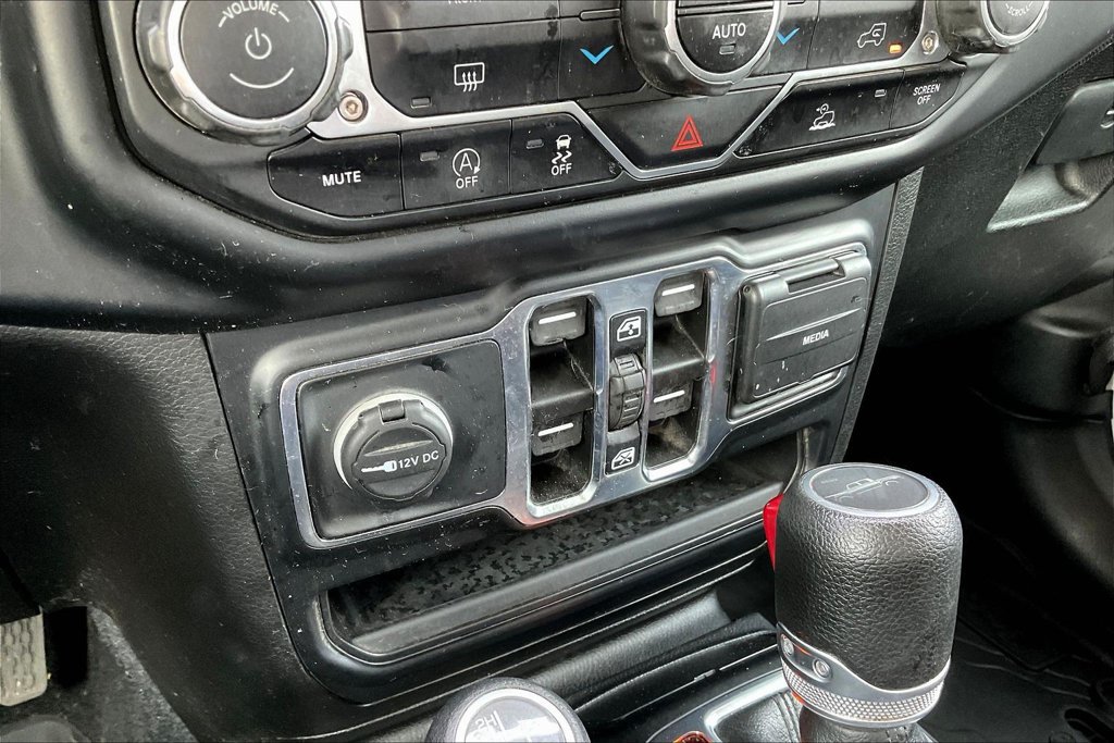 Used 2022 Jeep Gladiator Sport AWD/4WD image 17
