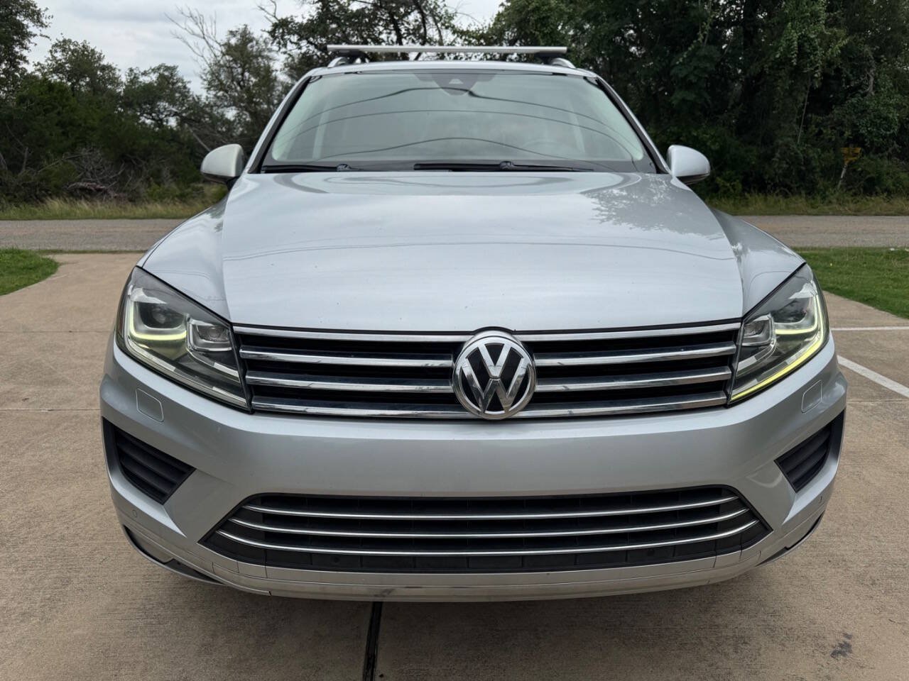 Used 2016 Volkswagen Touareg Sport AWD/4WD image 7