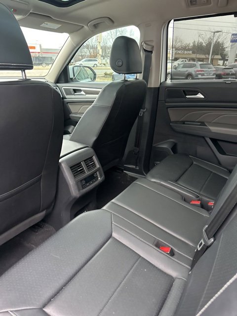 Used 2023 Volkswagen Atlas SE w/ Panoramic Sunroof Package image 30