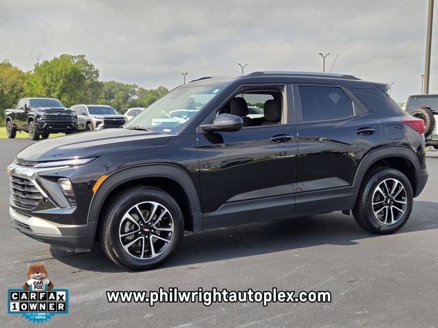 Used 2025 Chevrolet TrailBlazer LT AWD/4WD image 7
