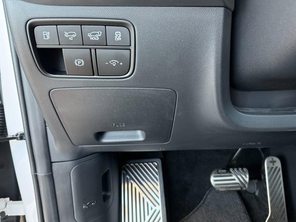 New 2026 Hyundai Ioniq 9 Calligraphy image 18