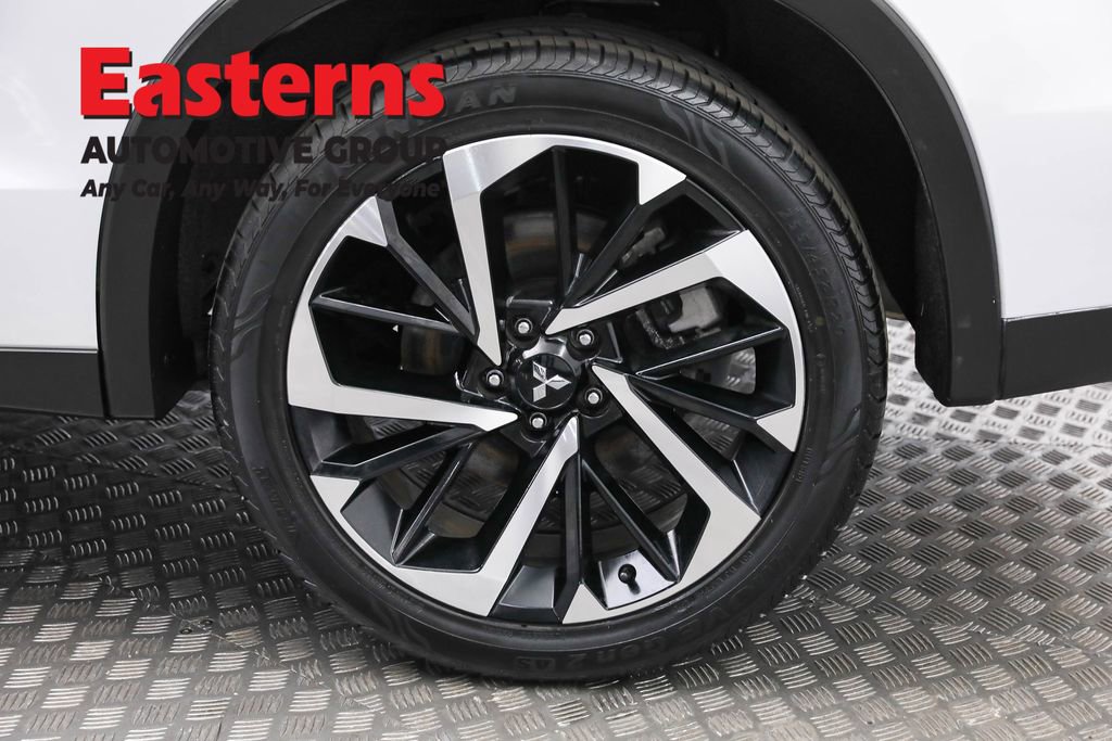 Used 2024 Mitsubishi Outlander SE image 34