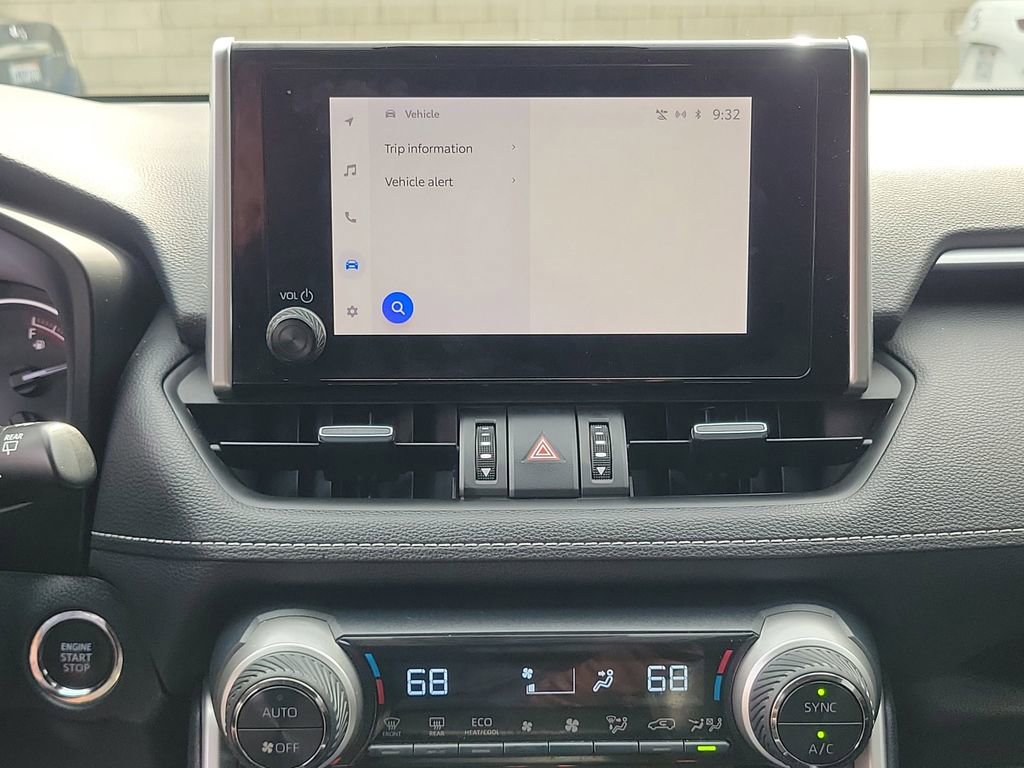 Used 2023 Toyota RAV4 XLE Premium image 30