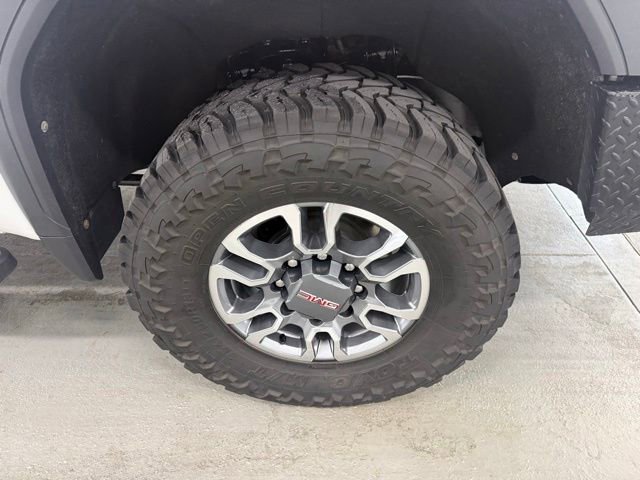 Used 2022 GMC Sierra 3500 SLT AWD/4WD image 4