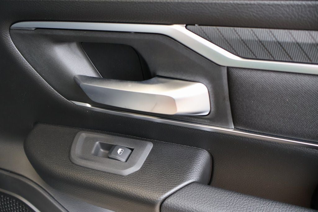 New 2026 RAM 1500 Big Horn AWD/4WD image 18