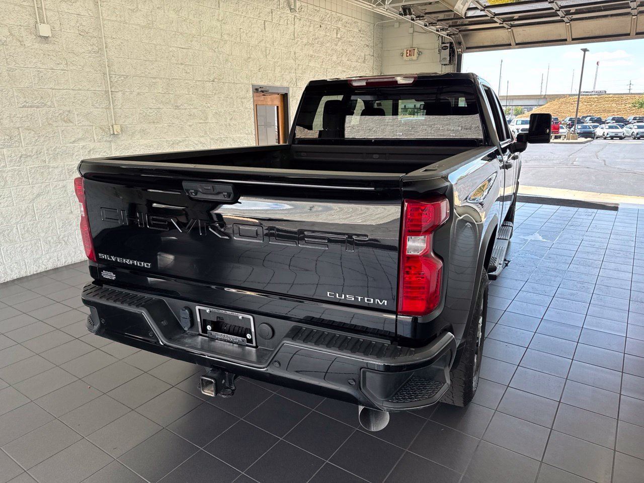 Used 2024 Chevrolet Silverado 2500 Custom w/ Custom Value Package AWD/4WD image 7
