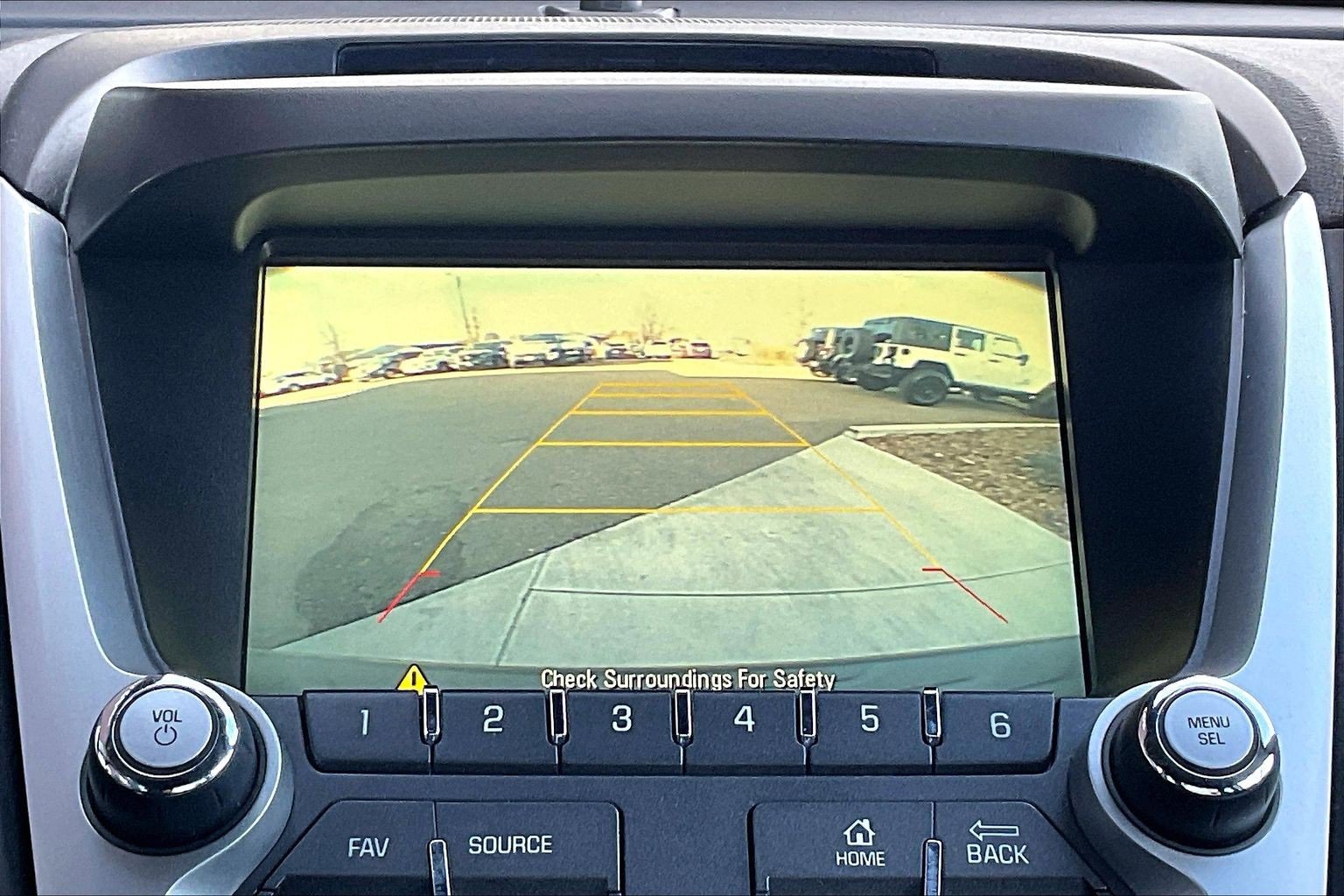 Used 2017 Chevrolet Equinox LT w/ Driver Confidence Package II image 13