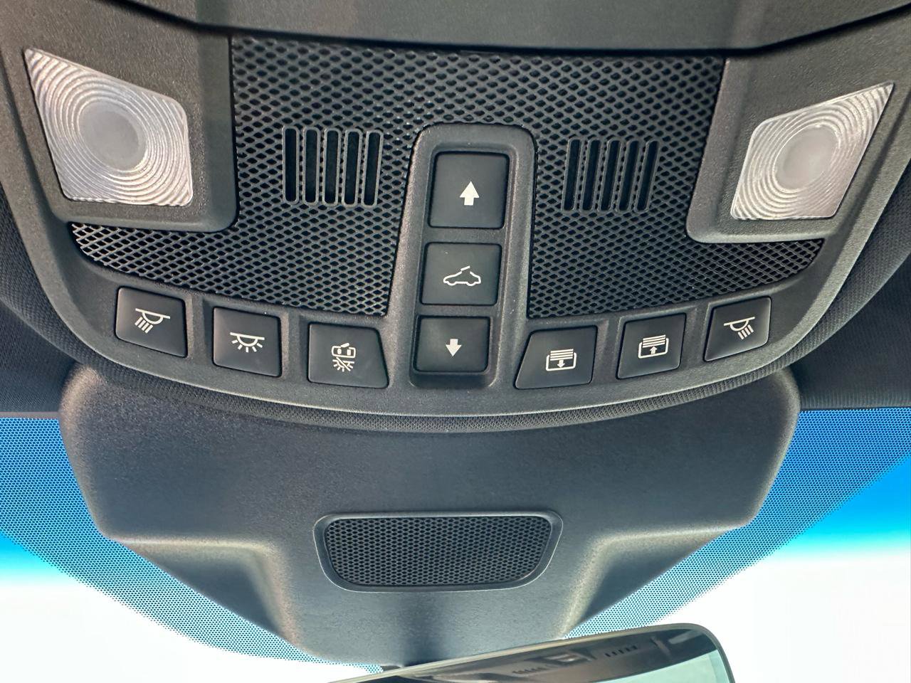 Used 2020 Lincoln Nautilus Reserve w/ Equipment Group 201A image 18