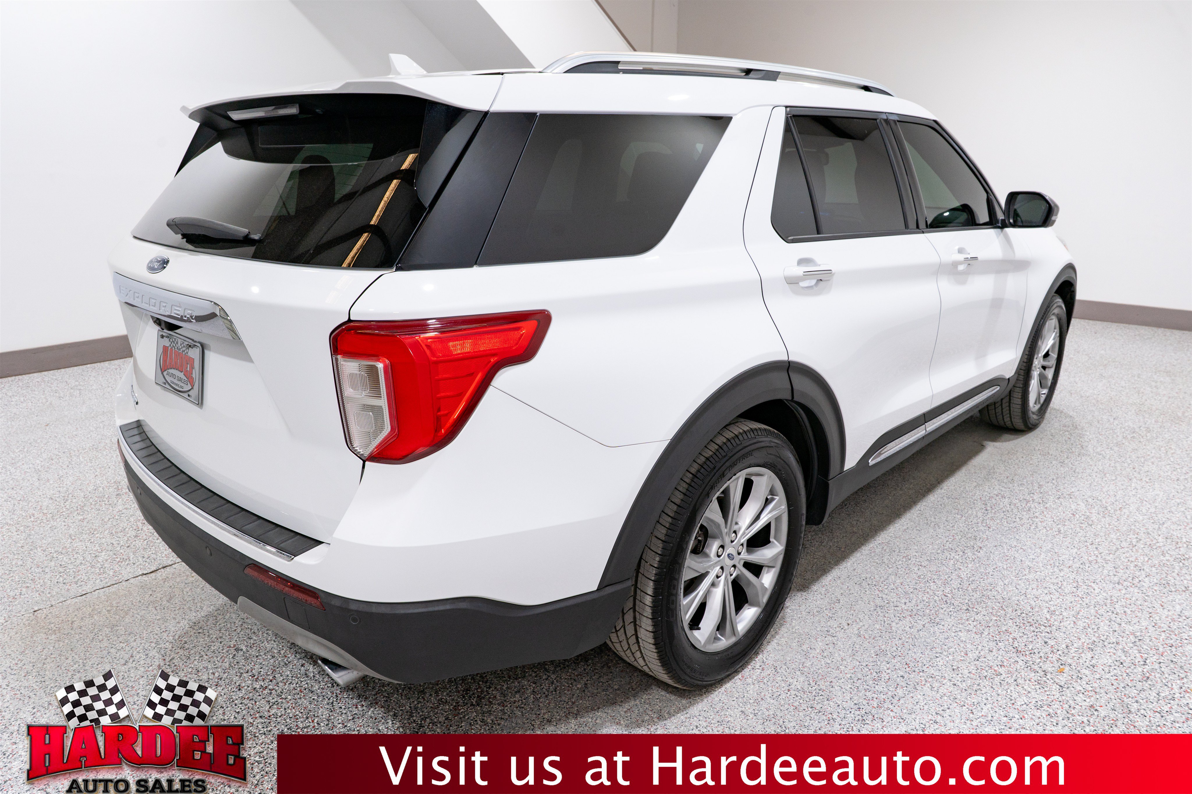 Used 2021 Ford Explorer Limited w/ Equipment Group 301A RWD image 5