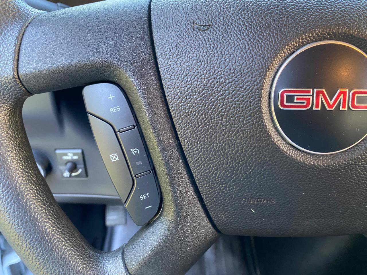 Used 2025 GMC Savana 2500 w/ Driver Convenience Package RWD image 32