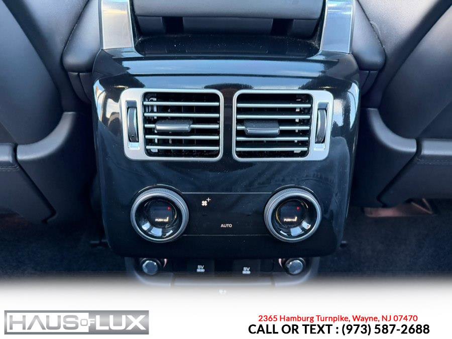 Used 2018 Land Rover Range Rover Supercharged image 30